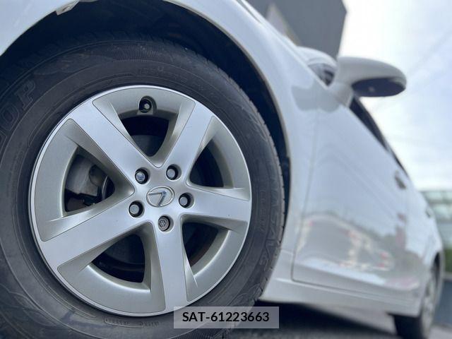 Lexus CT 2011-04 7455359-2