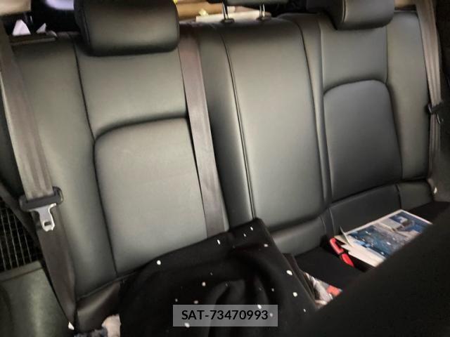 Lexus CT 2015-01 7455358-9