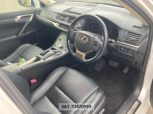 Lexus CT 2015-01 7455358-7