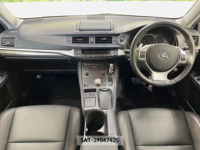 Lexus CT 2013-11 7455357-1