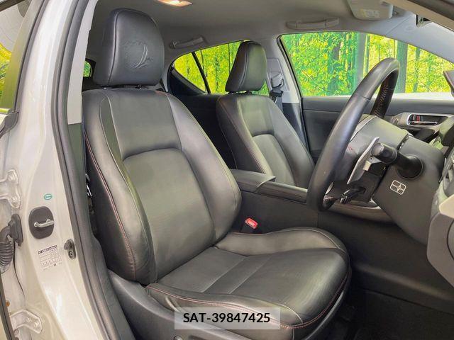 Lexus CT 2013-11 7455357-7