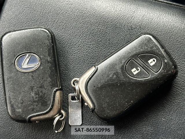 Lexus CT 2013-07 7455360-14