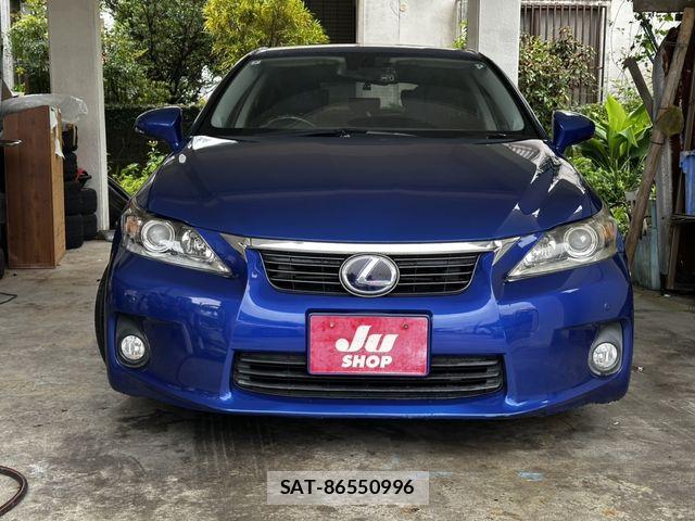 Lexus CT 2013-07 7455360-1
