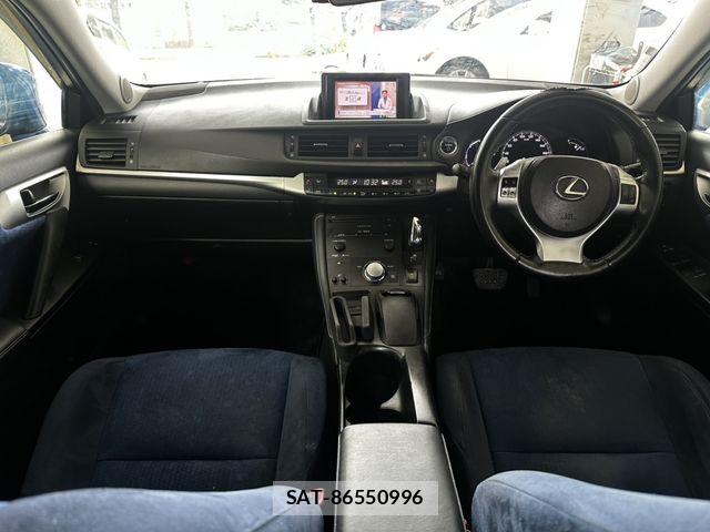 Lexus CT 2013-07 7455360-6