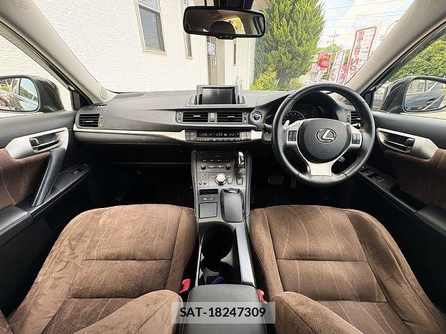Lexus CT 2011-12 7501243-1