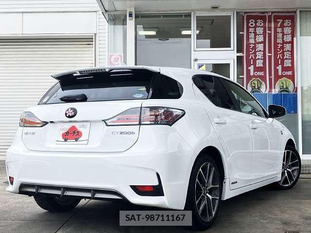 Lexus CT 2015-02 7501242-2
