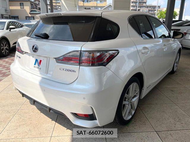 Lexus CT 2016-07 7508999-16