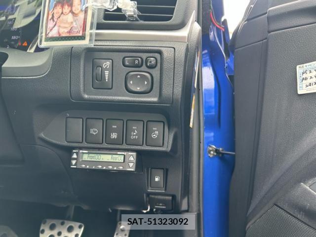 Lexus CT 2011-01 7509000-23