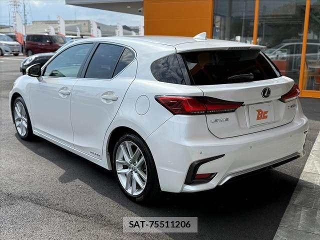Lexus CT 2018-07 7562346-12