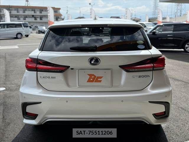 Lexus CT 2018-07 7562346-13