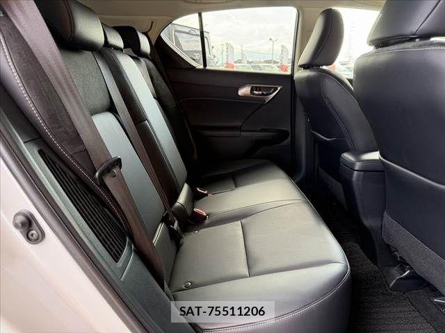 Lexus CT 2018-07 7562346-17