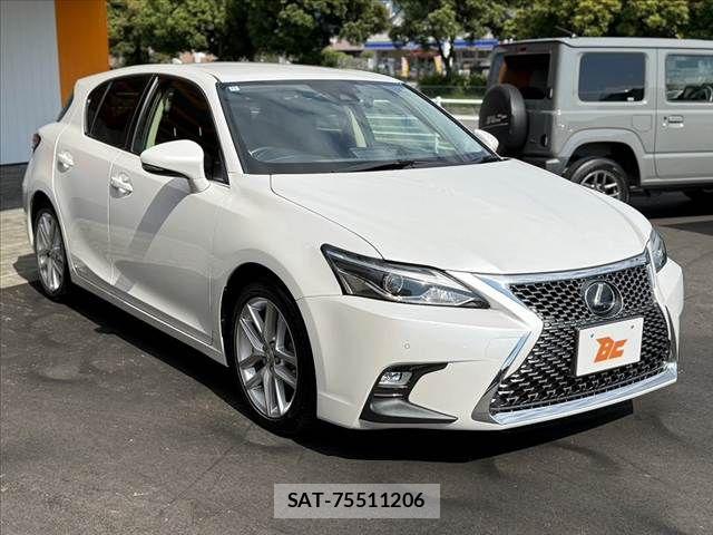 Lexus CT 2018-07 7562346-7