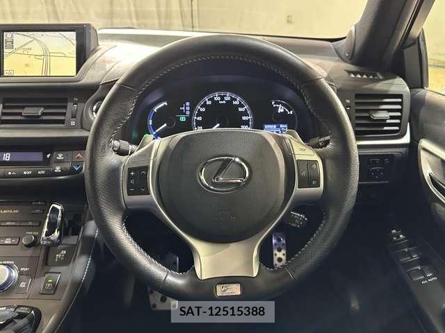 Lexus CT 2011-04 7617621-9