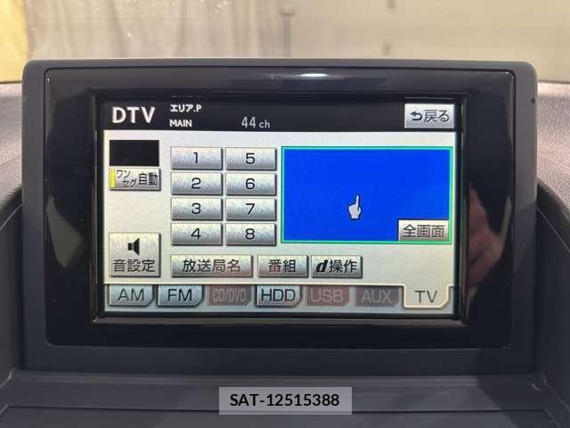 Lexus CT 2011-04 7617621-18