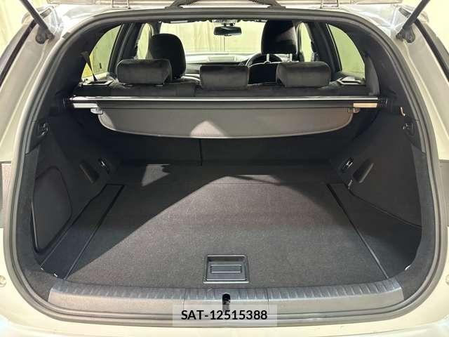 Lexus CT 2011-04 7617621-29