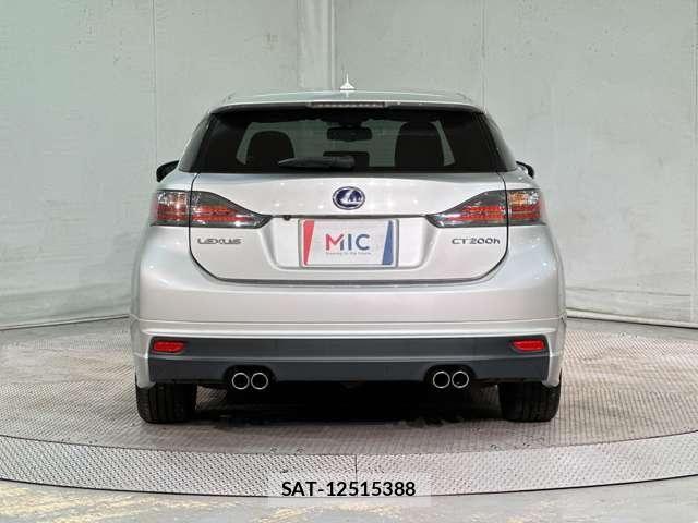 Lexus CT 2011-04 7617621-5