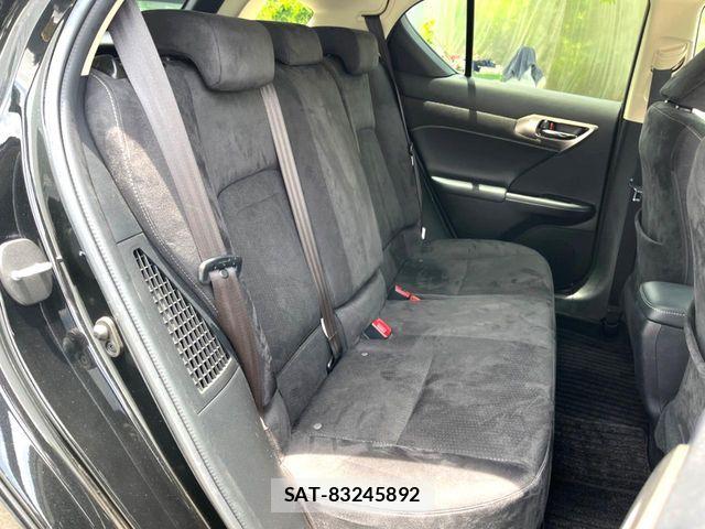 Lexus CT 2016-02 7617619-10