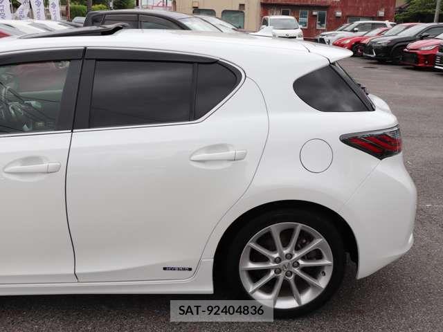 Lexus CT 2012-12 7617622-9