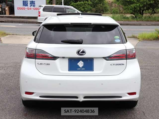 Lexus CT 2012-12 7617622-6