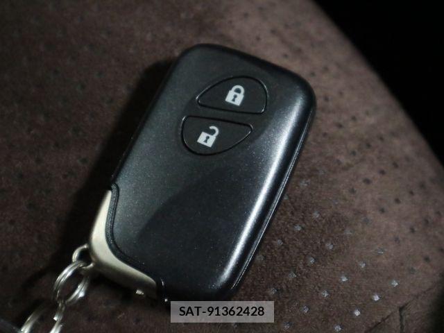 Lexus CT 2018-04 7724998-24
