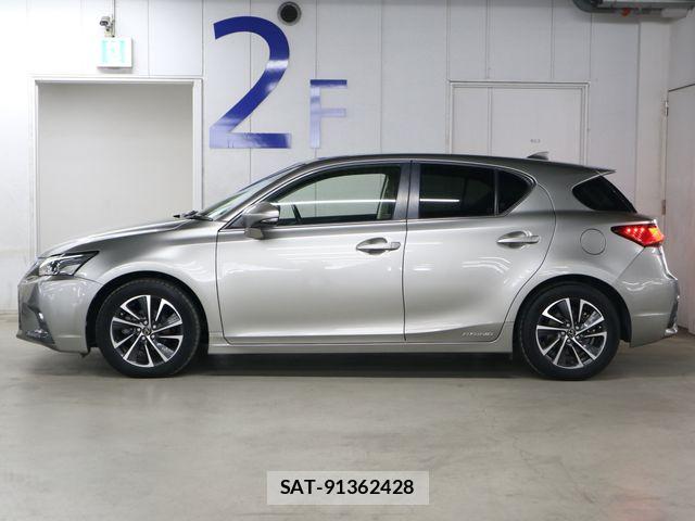 Lexus CT 2018-04 7724998-8