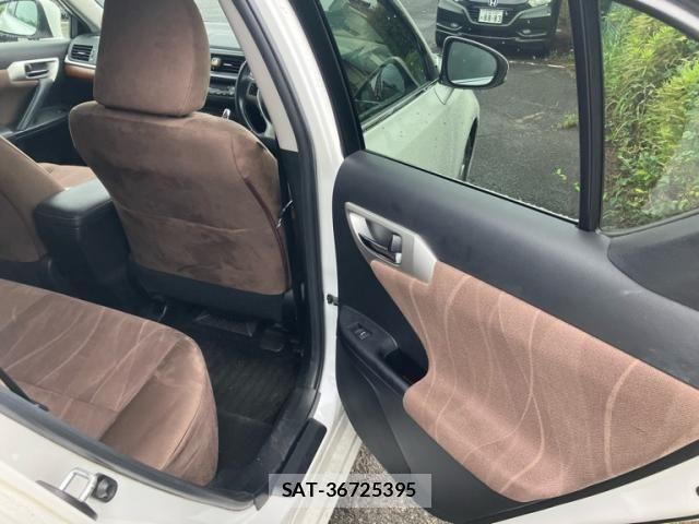 Lexus CT 2011-03 7725005-13