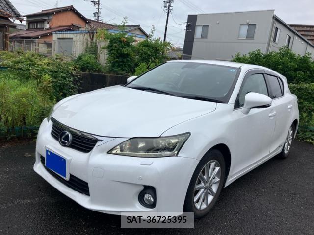 Lexus CT 2011-03 7725005-1