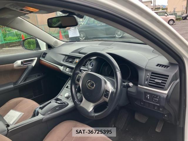 Lexus CT 2011-03 7725005-19
