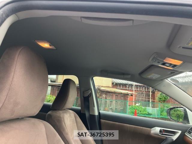 Lexus CT 2011-03 7725005-20