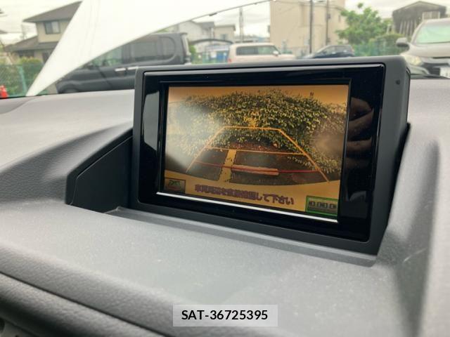 Lexus CT 2011-03 7725005-27