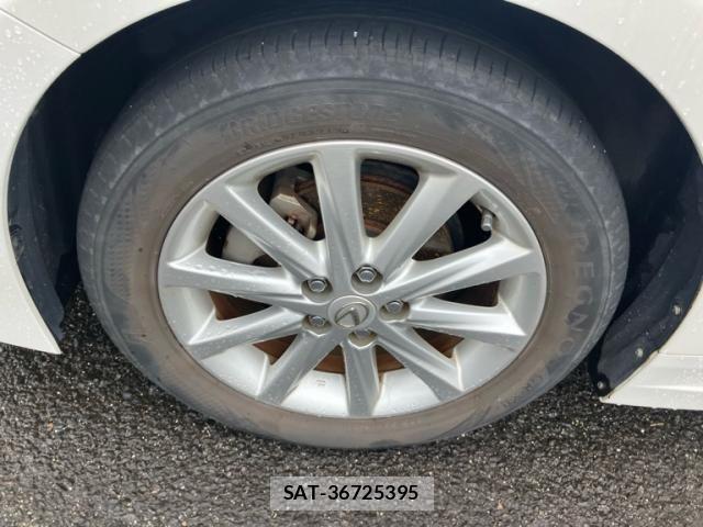 Lexus CT 2011-03 7725005-7