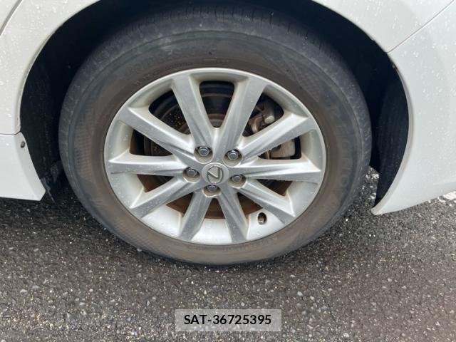 Lexus CT 2011-03 7725005-8