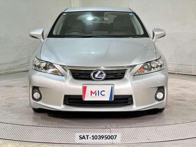 Lexus CT 2013-01 7725001-2