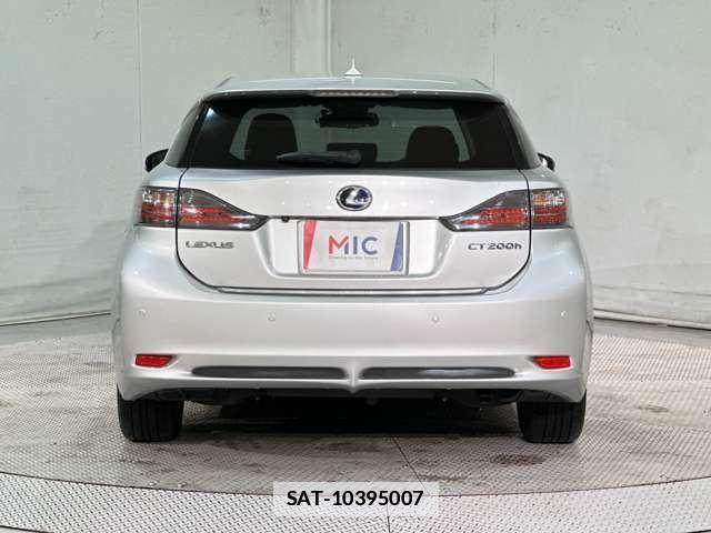 Lexus CT 2013-01 7725001-5