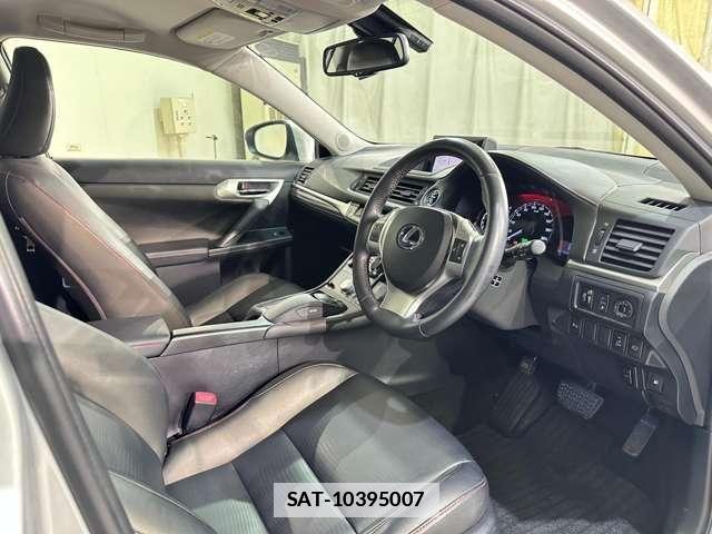 Lexus CT 2013-01 7725001-8