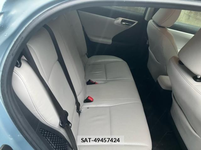 Lexus CT 2011-08 7725003-17