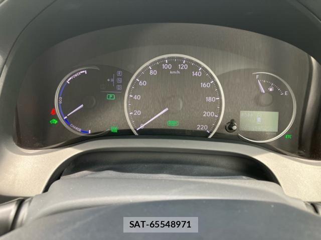 Lexus CT 2013-01 7786435-23