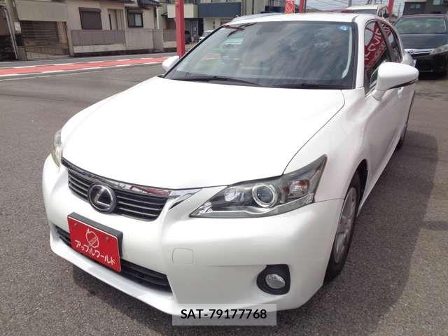 Lexus CT 2011-06 7786436-5