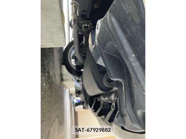 Lexus CT 2011-02 7786433-15