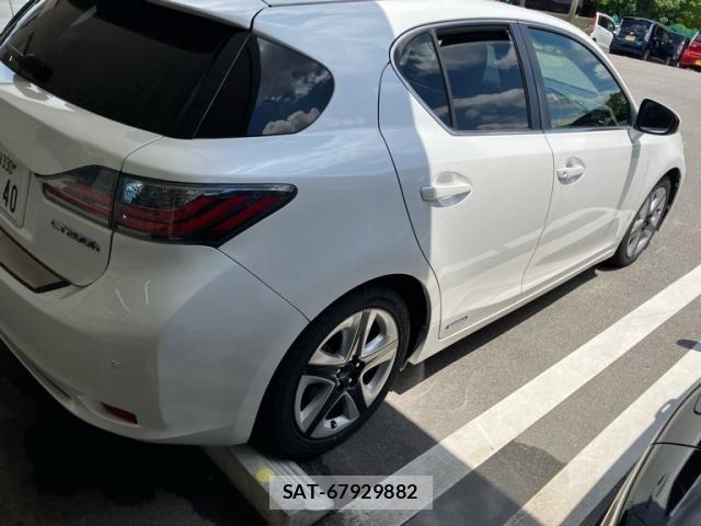 Lexus CT 2011-02 7786433-4