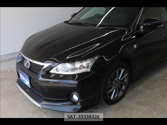 Lexus CT 2012-04 7877309-12