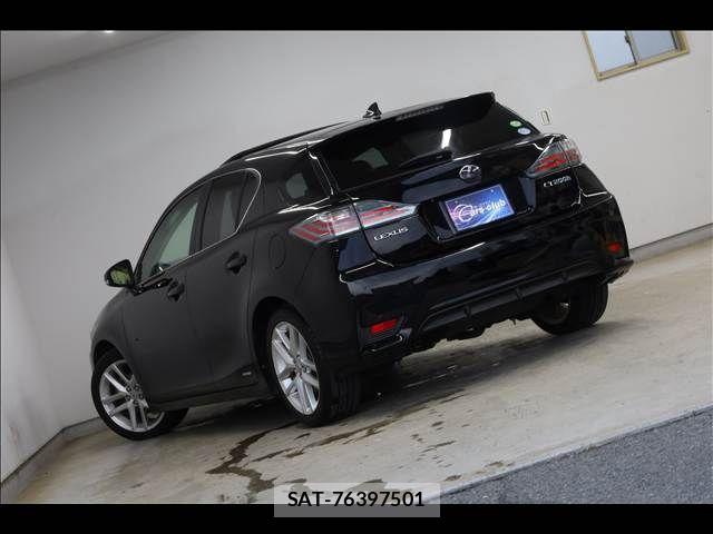 Lexus CT 2015-11 7877308-10
