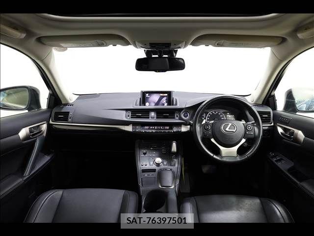 Lexus CT 2015-11 7877308-2