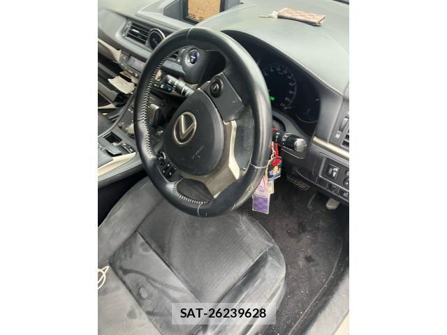 Lexus CT 2014-11 7877310-13