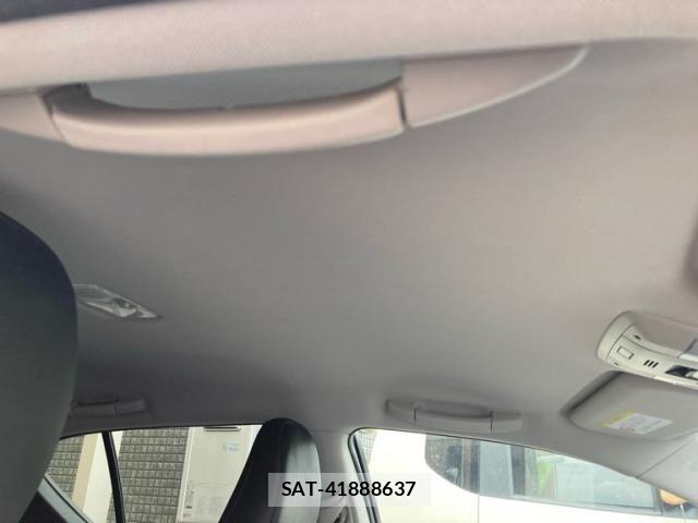 Lexus CT 2013-07 7902839-16