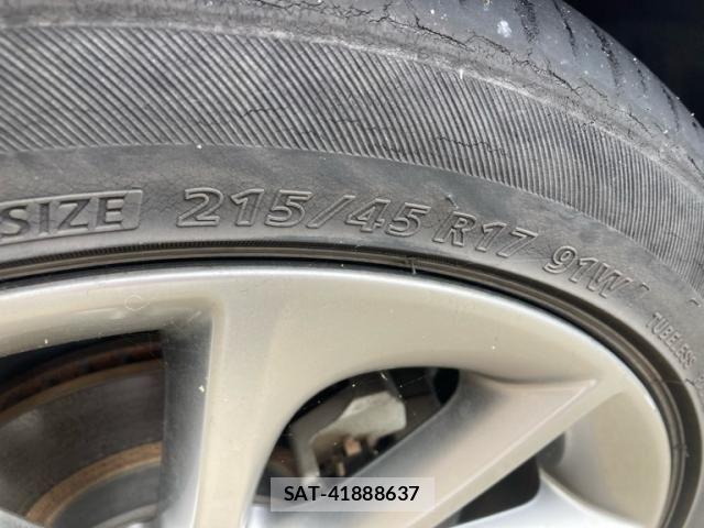 Lexus CT 2013-07 7902839-6