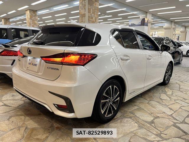 Lexus CT 2018-02 7902837-10