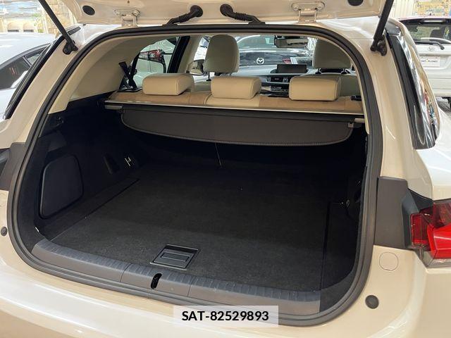 Lexus CT 2018-02 7902837-5