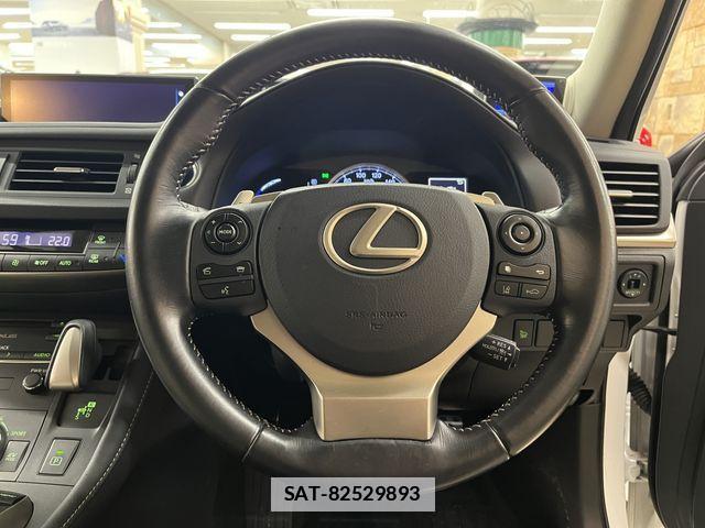 Lexus CT 2018-02 7902837-7
