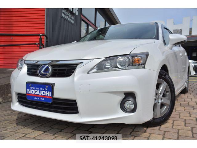 Lexus CT 2011-11 7962373-0